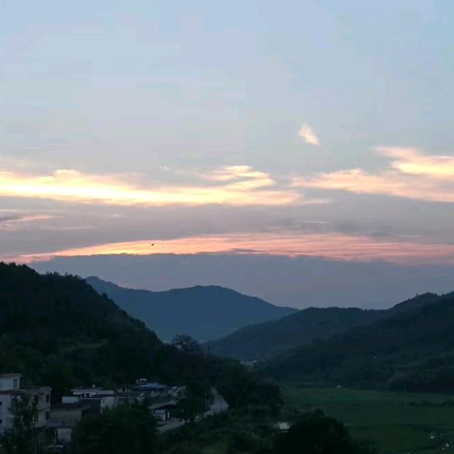 云下蓝山