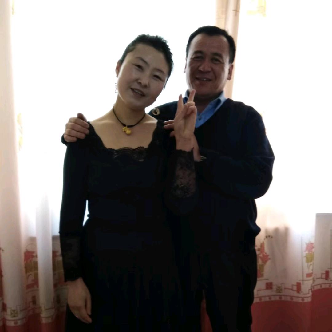 云岩霞姐