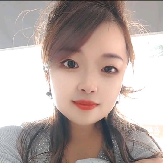 驰鑫金瑞汽车批发 廖霞