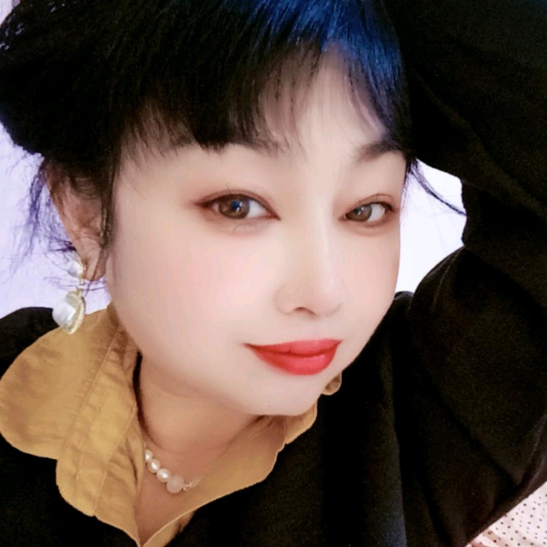 ❤️٩(封心的雪˘˘)۶🍎