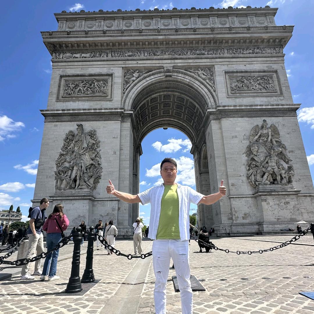 在潮州卖酒的陈佳兴