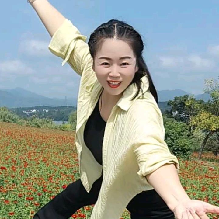 开心小姐姐