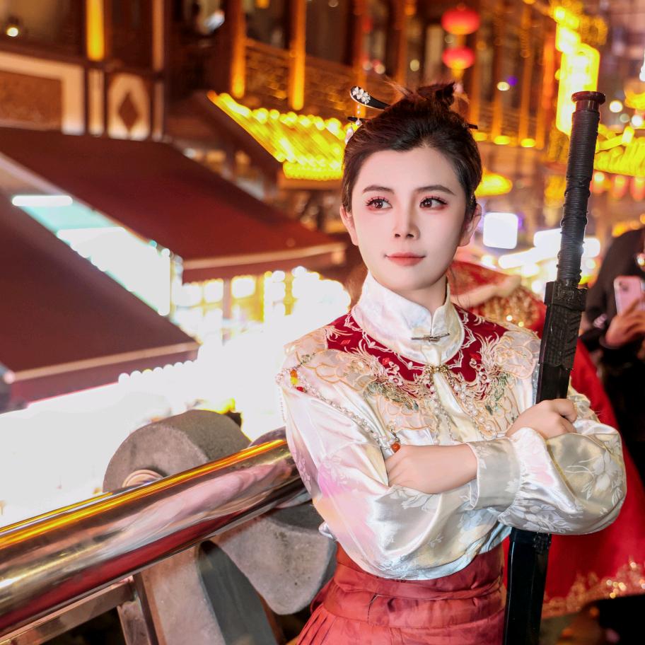 小伍在农村姐姐