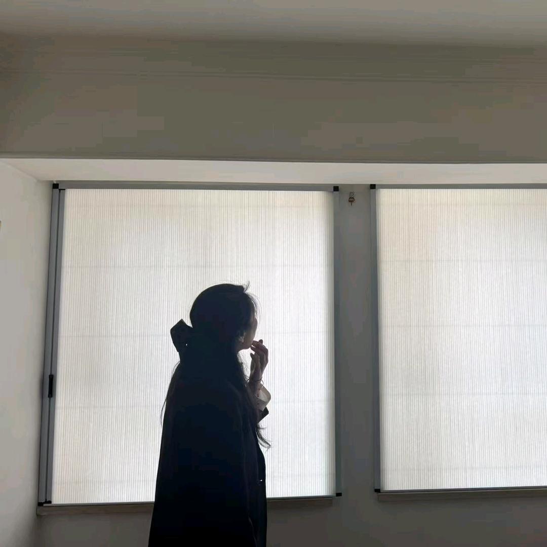 零零柒卷帘门