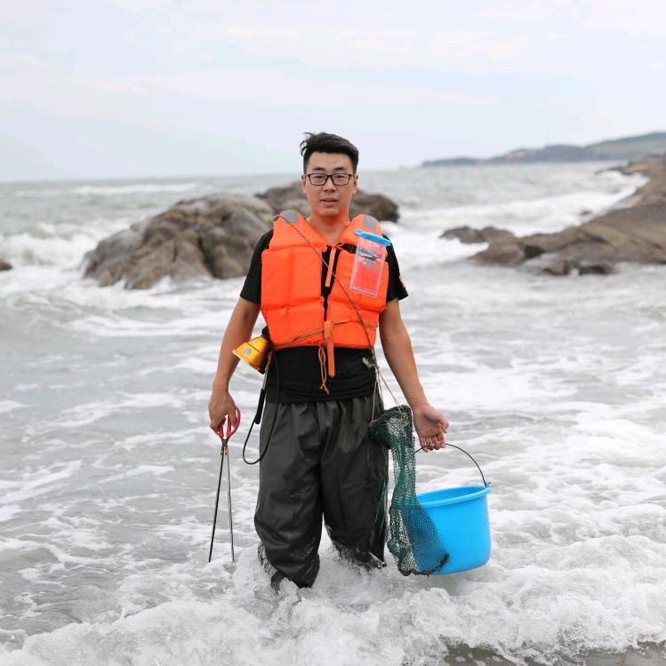 小马爱赶海