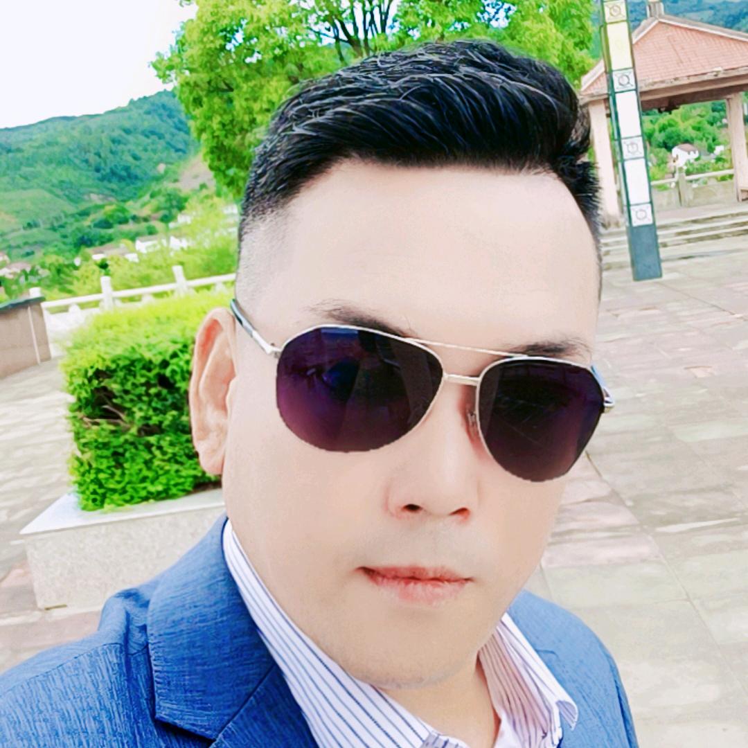 隔壁老刘。