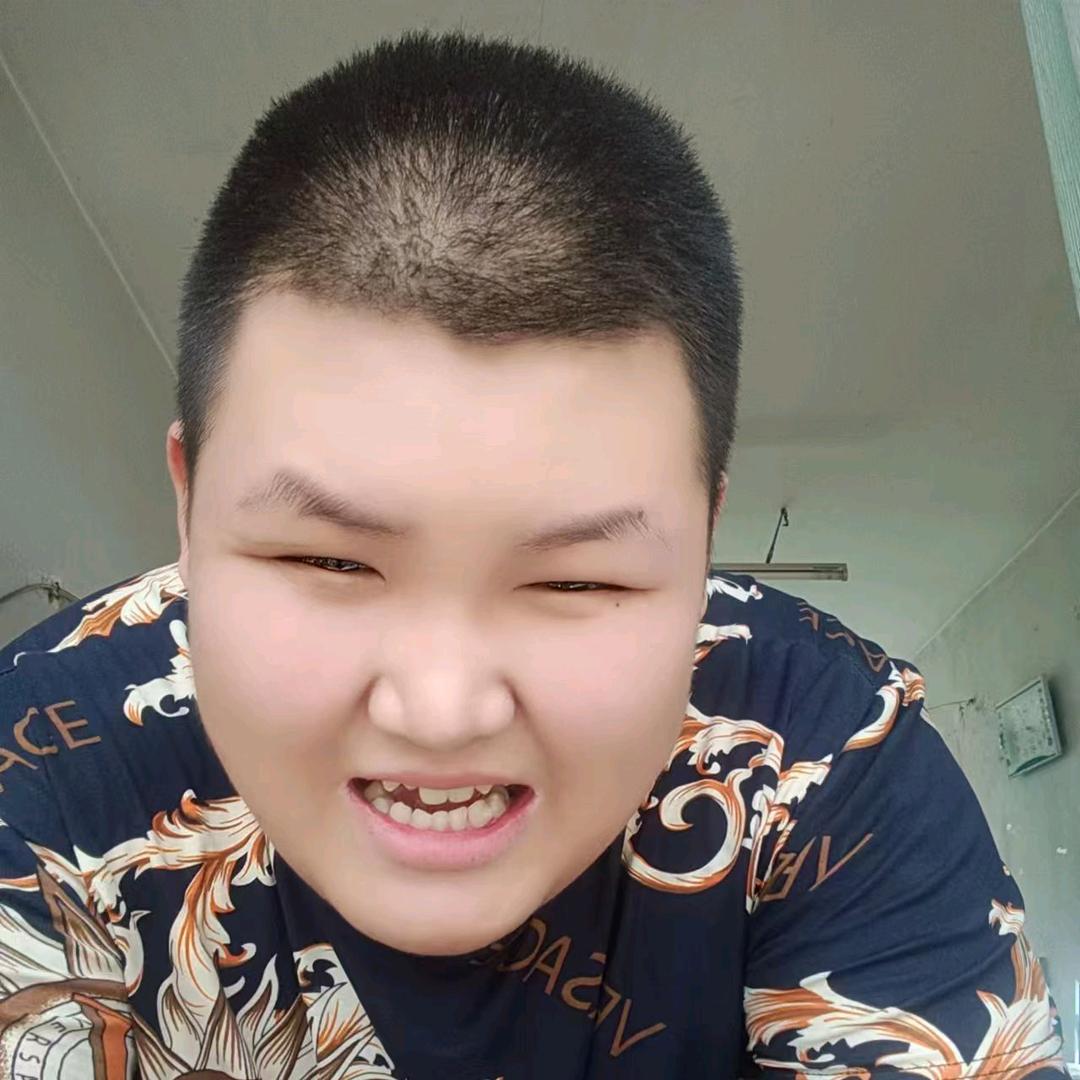 阿德