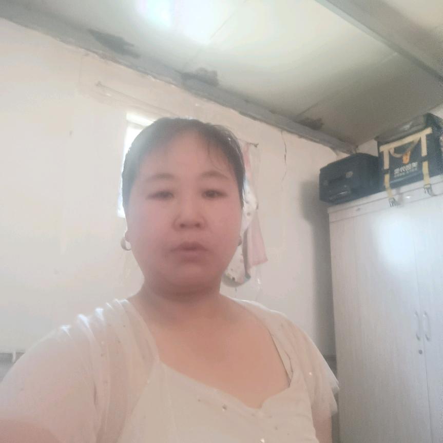 华秋涵。直播时间下午17点20分首播