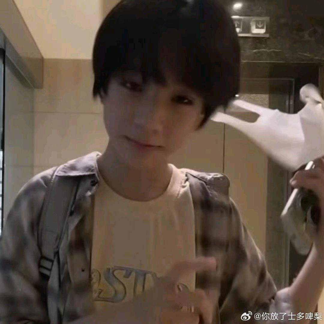 噜噜个小脸