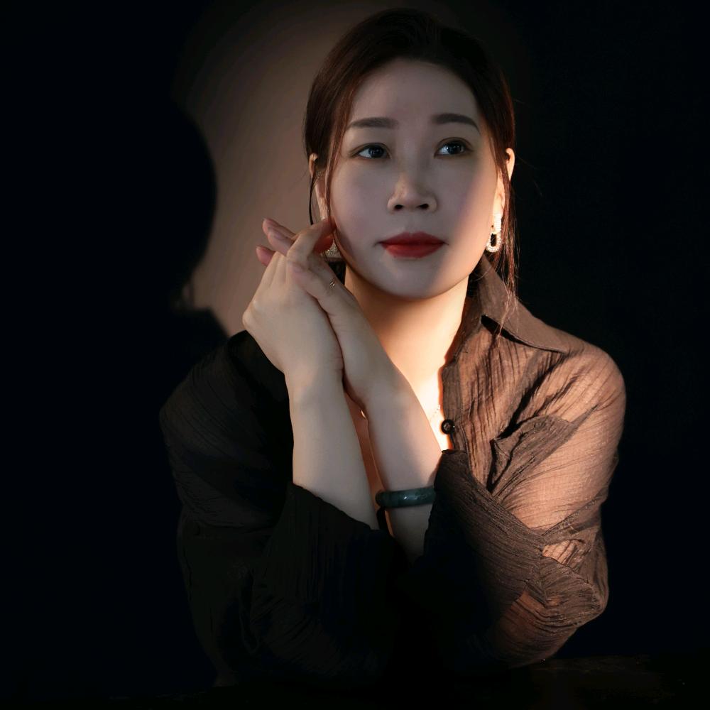 傲雪棋品牌内衣