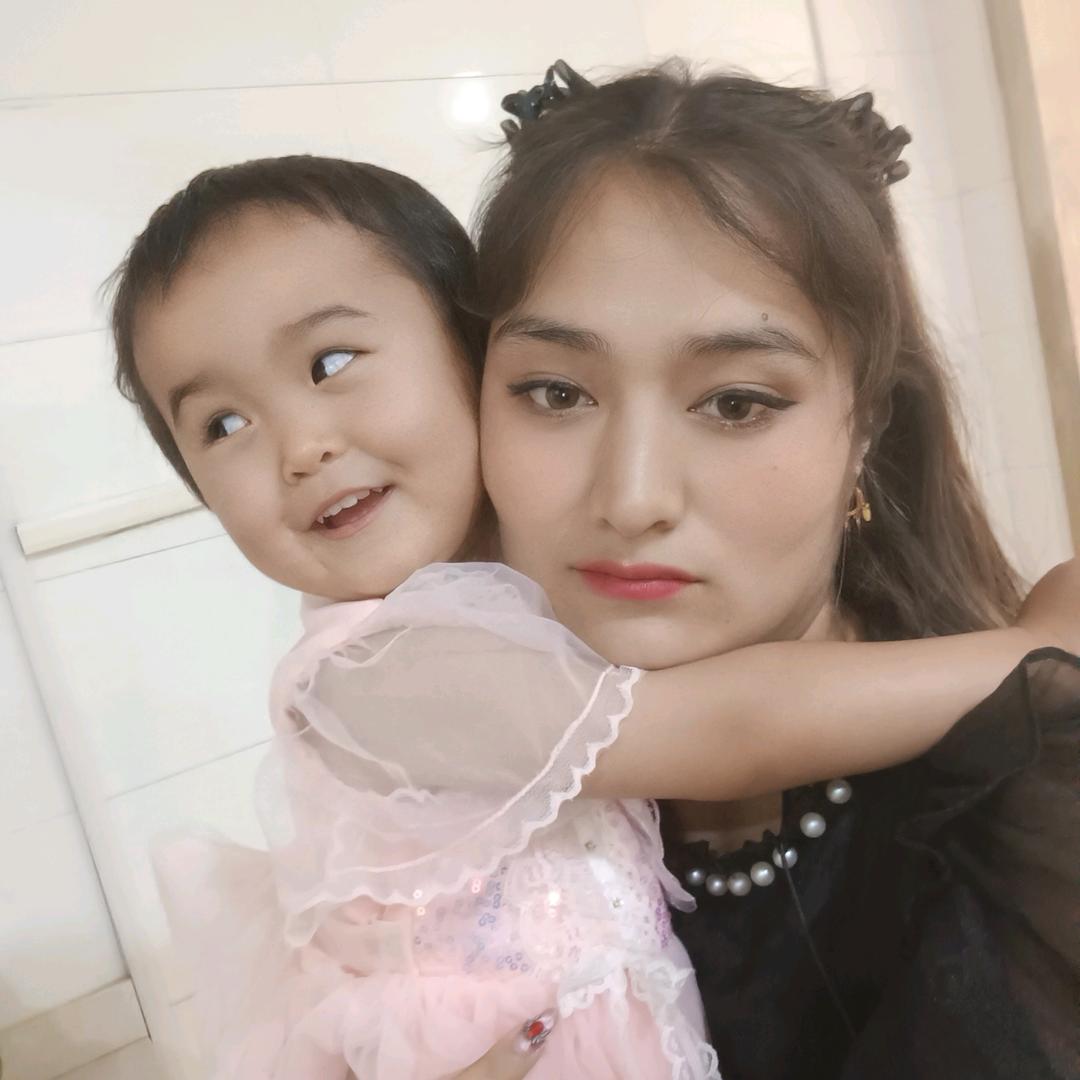 维汉一家亲