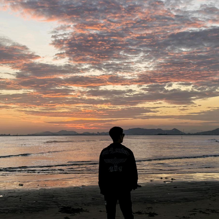 余思源-家养繁育比熊