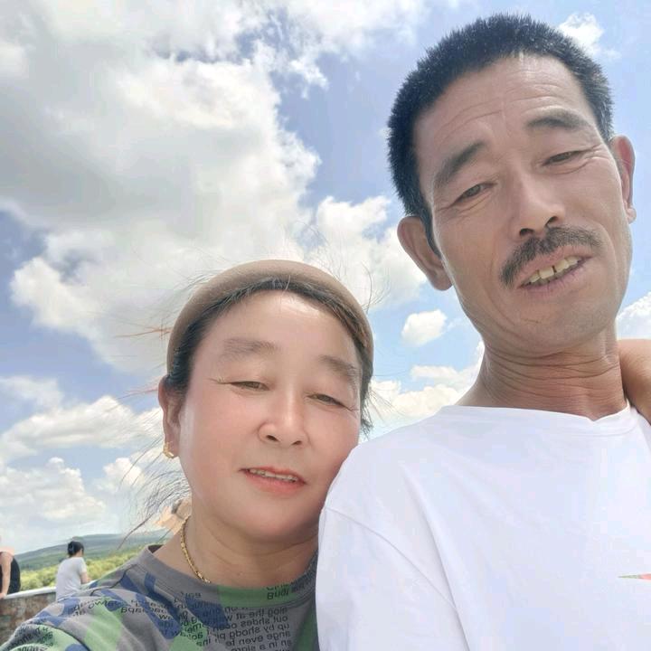 🌰从小就俊，人见人爱哈哈哈