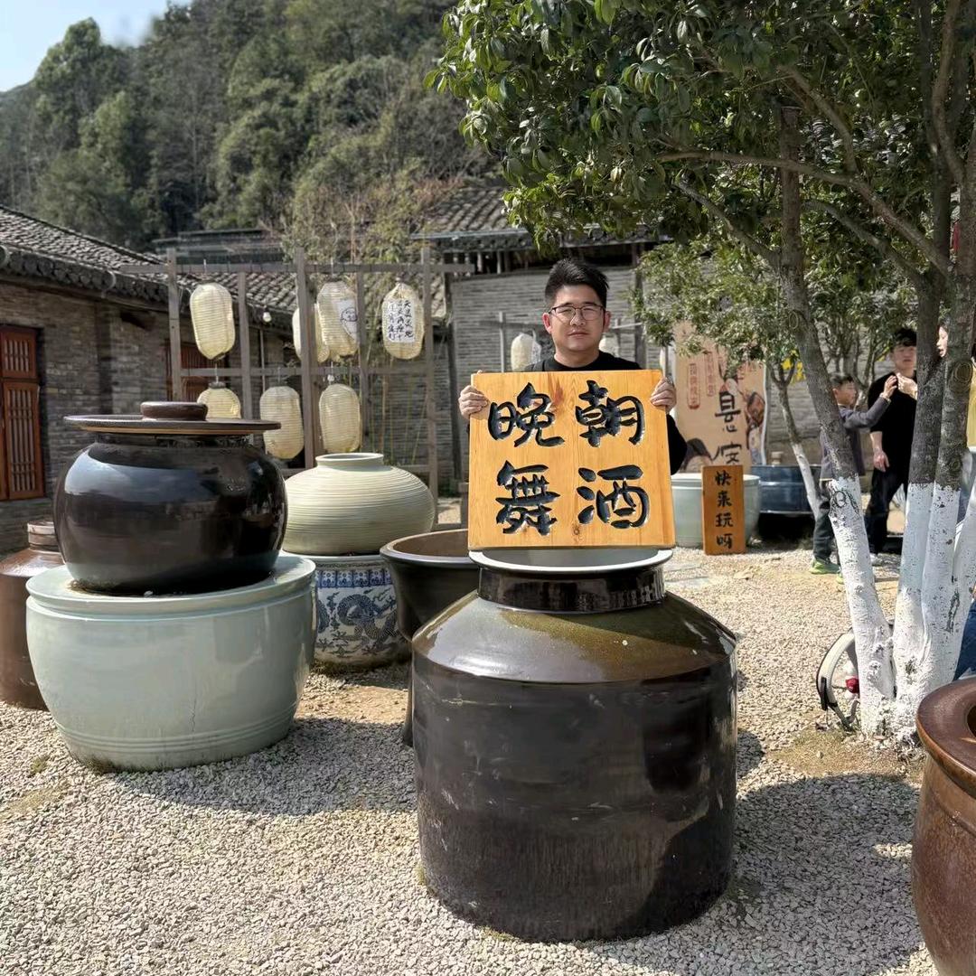 三号路人