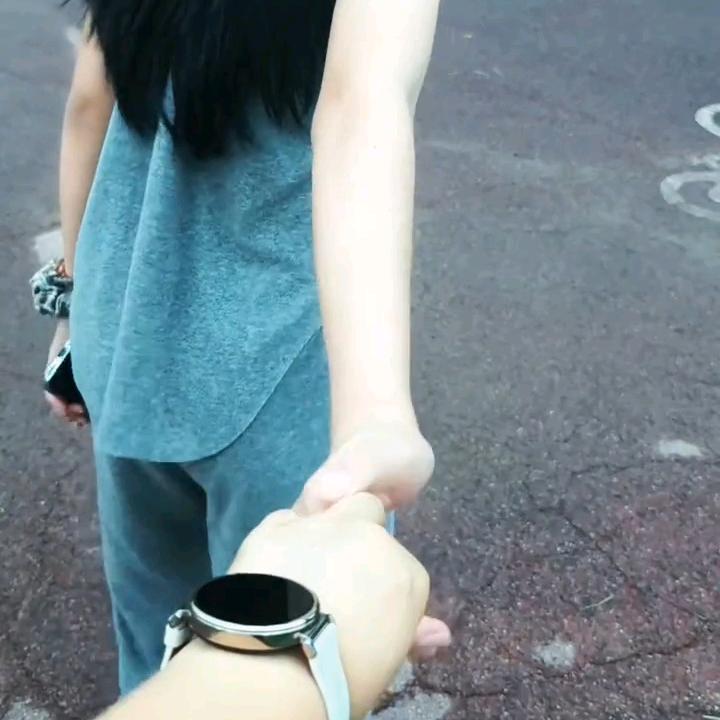 .👣C