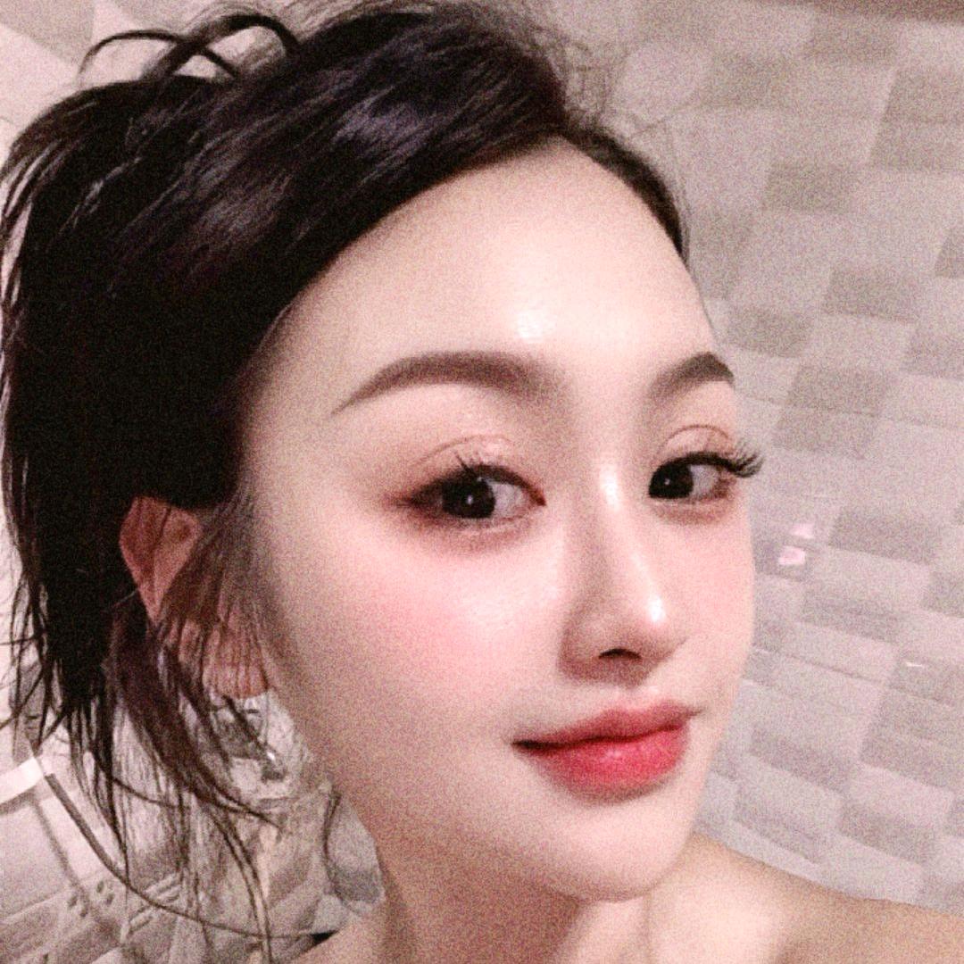 @&