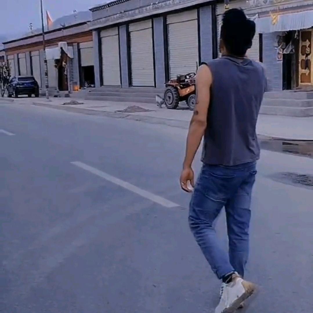 一直向前走👟诺