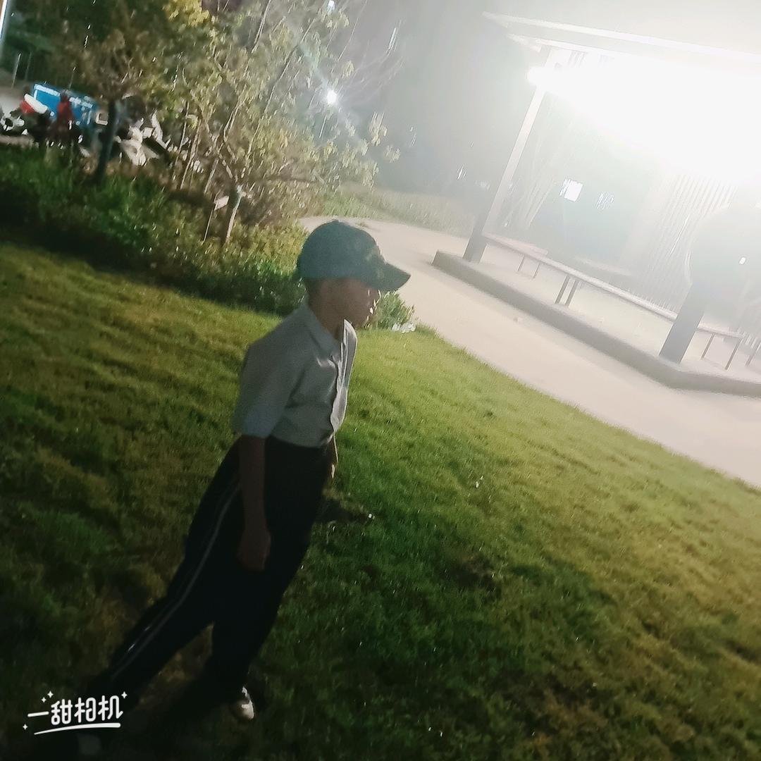 („ಡωಡ„)栓Q