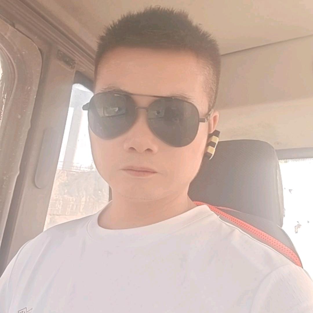 小何挖机专业顶班