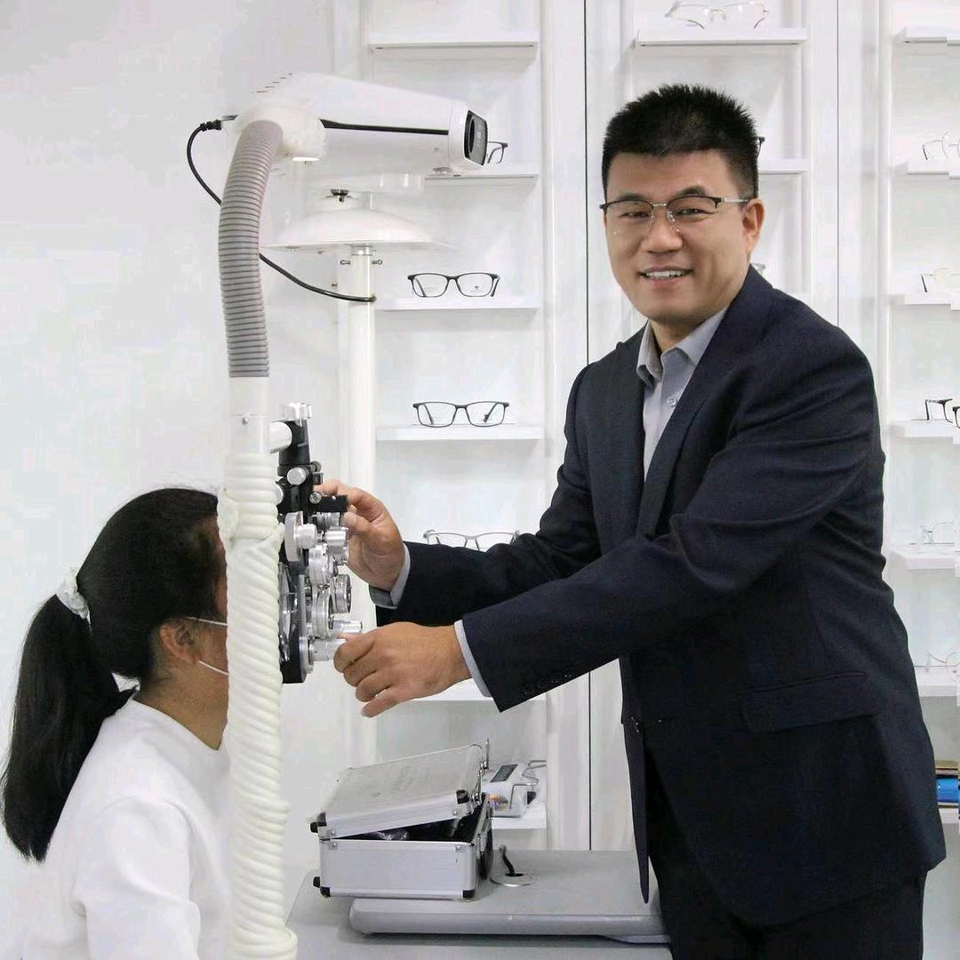 嘉瑞眼镜
