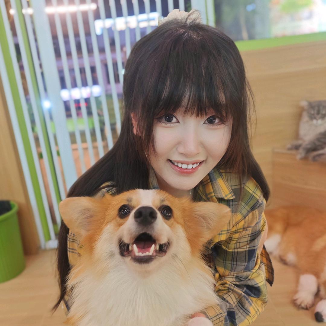 秃头少女💇💇