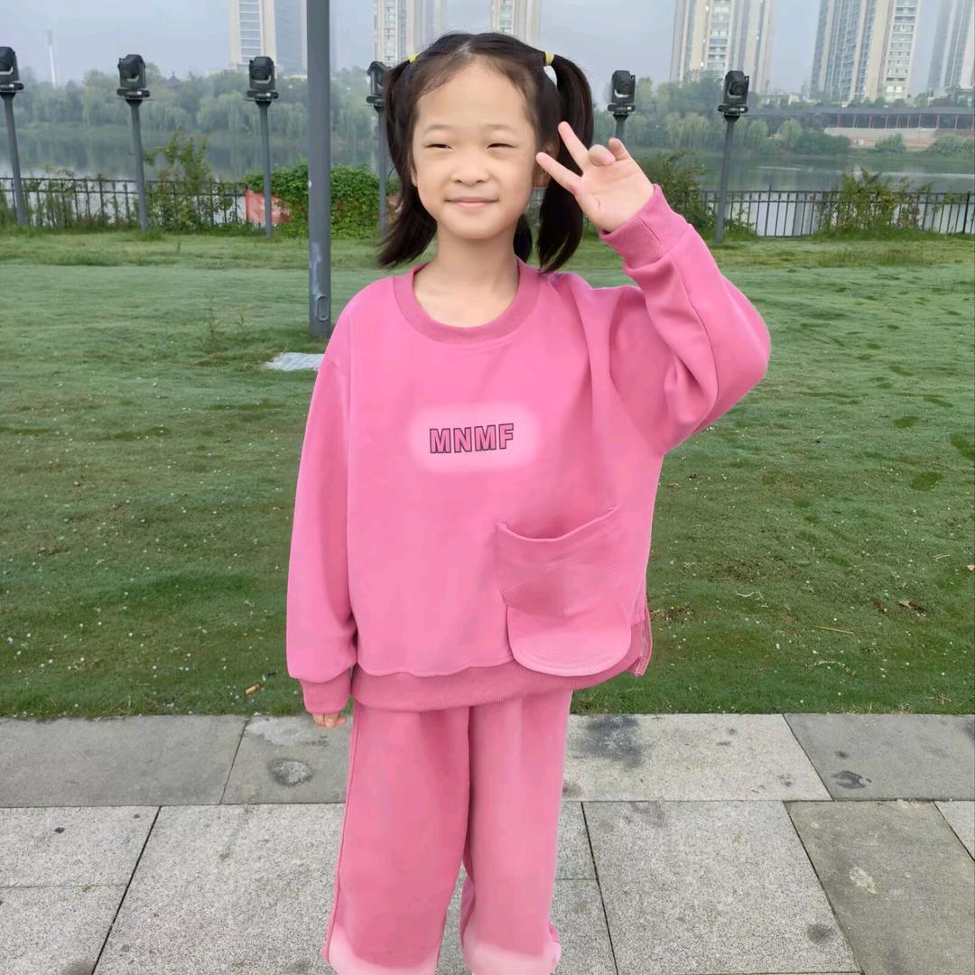是晶晶吖
