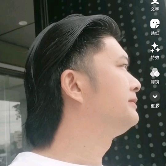 只愿一生爱一人！