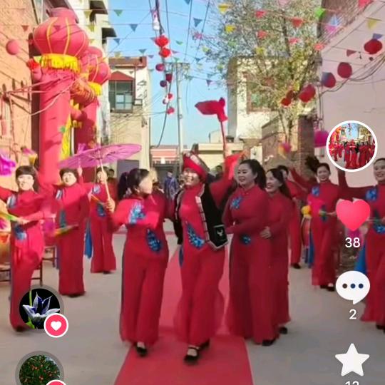 小河村金凤凰鼓舞团