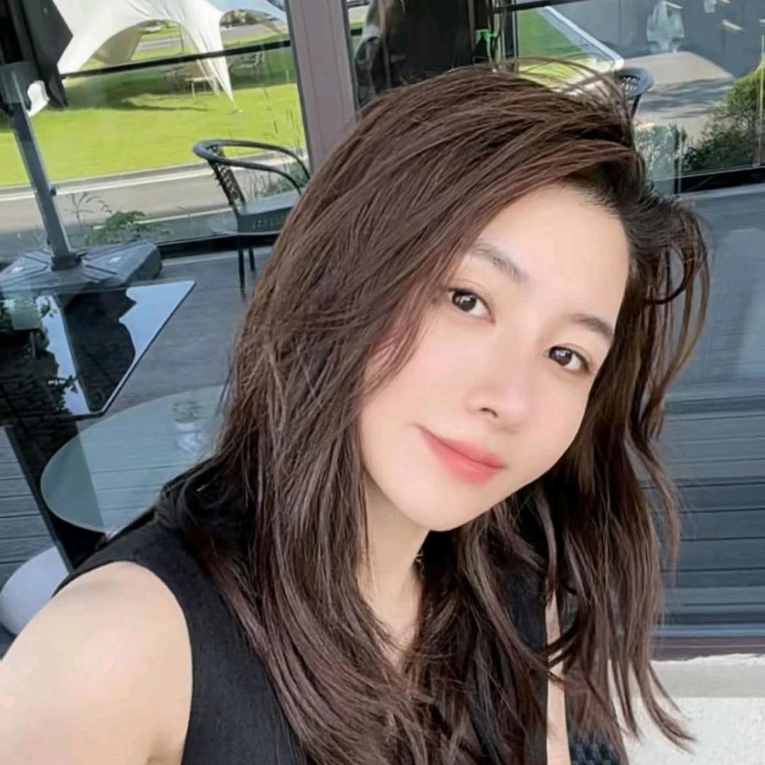 月月不吃鱼(直播精选女装)