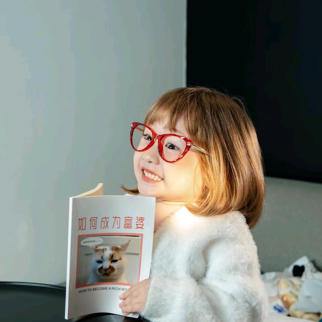 蔡嘻哈cch