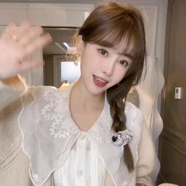 游鹿鹿【精致穿搭】