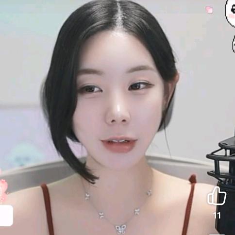 러블리나   (拉芙莉娜）