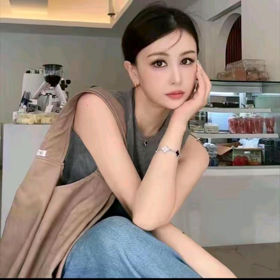 菩小提（精致大女主）