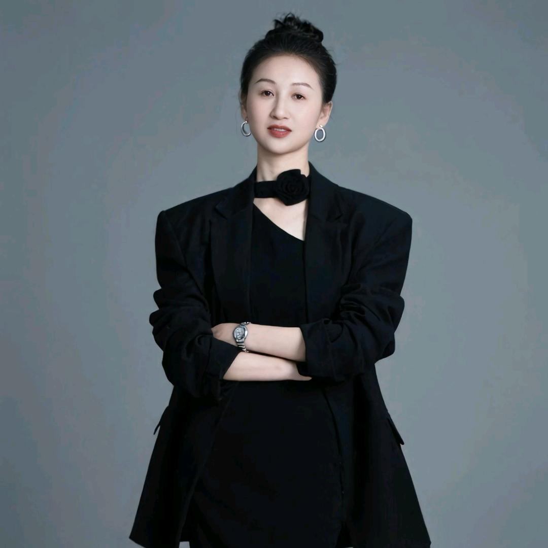 希洛缇双美富英英