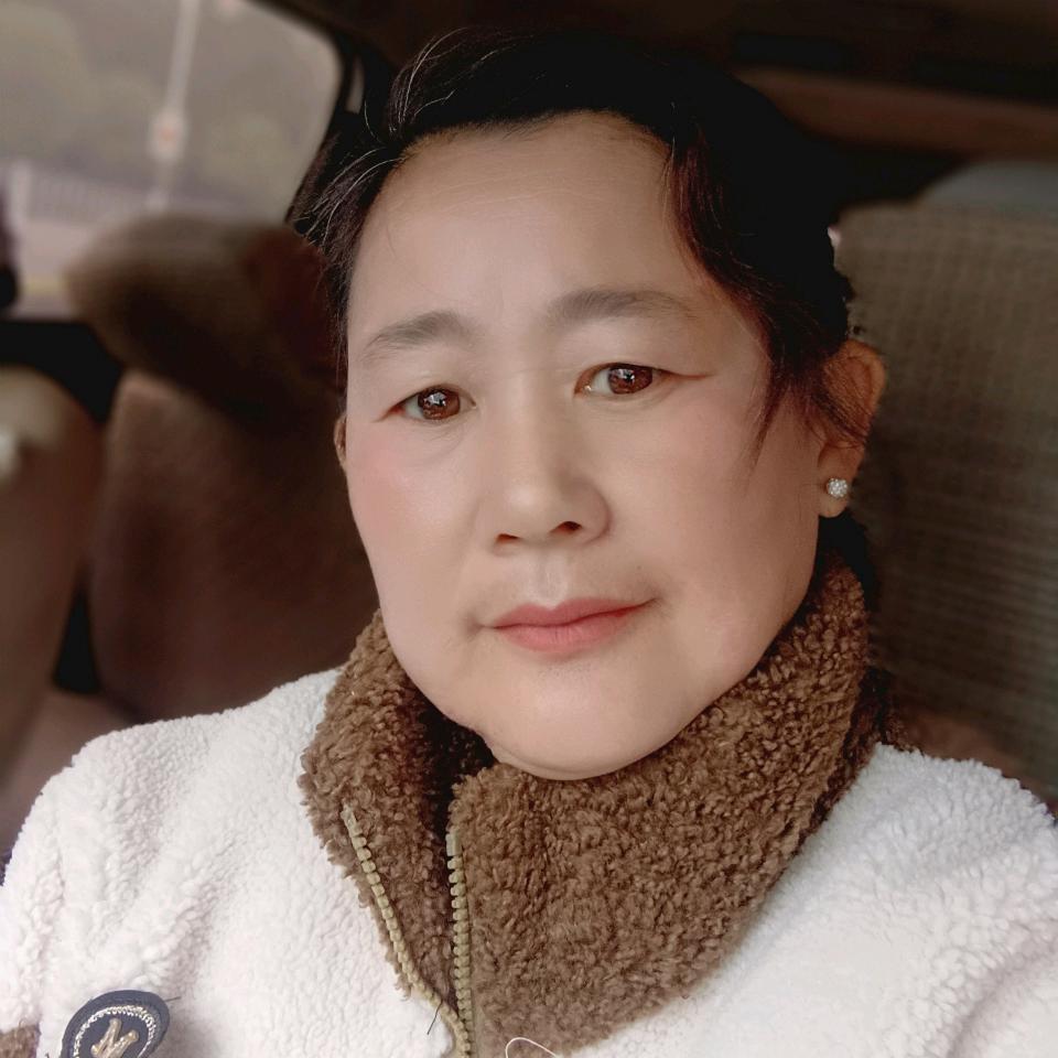 华