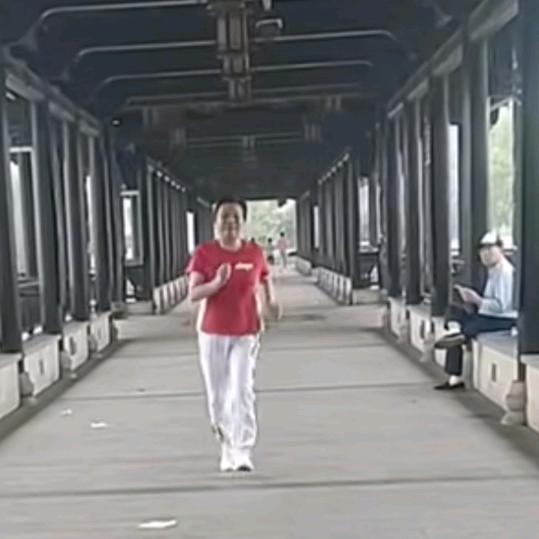 鱼姐