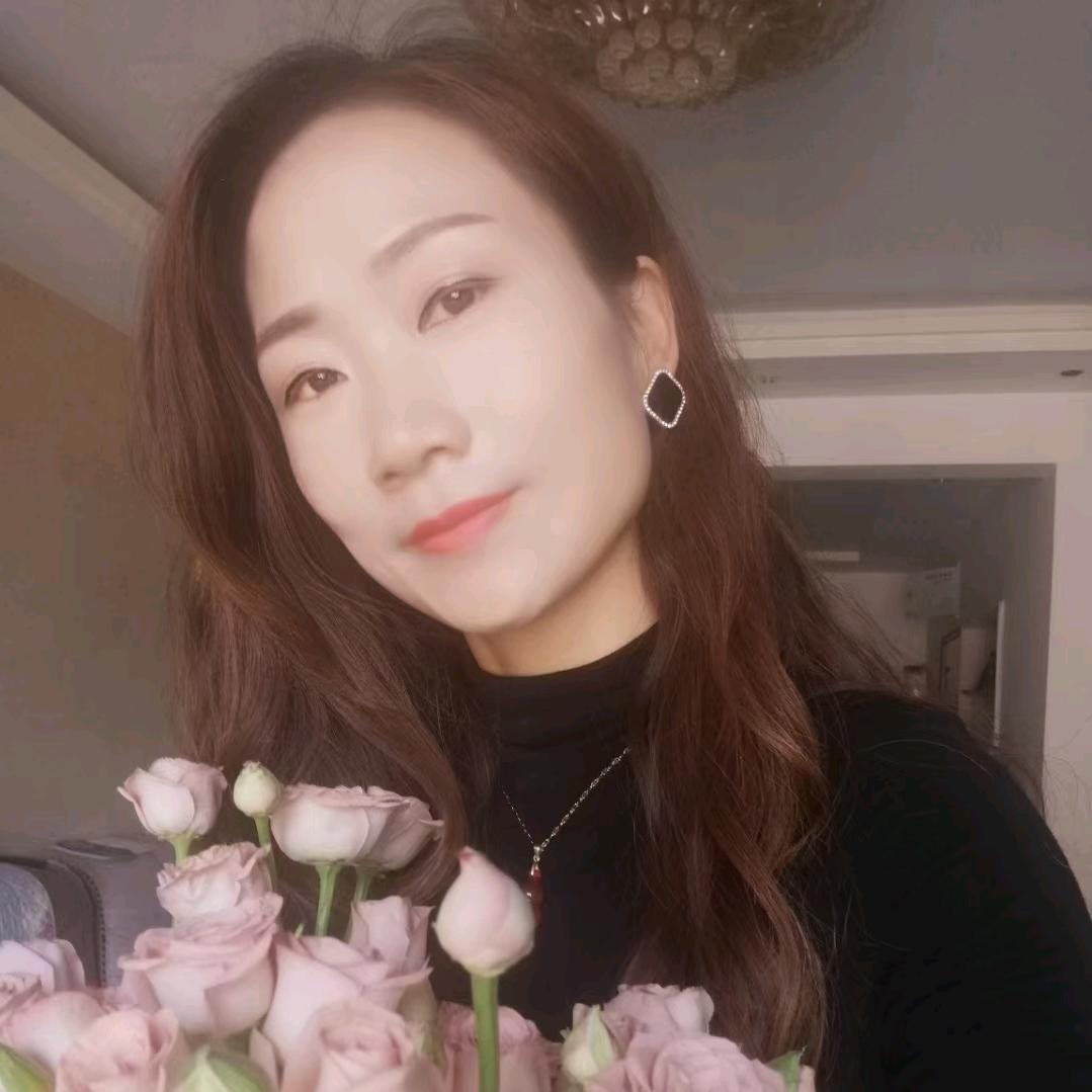 私房手工制作健康蔬菜粑粑。