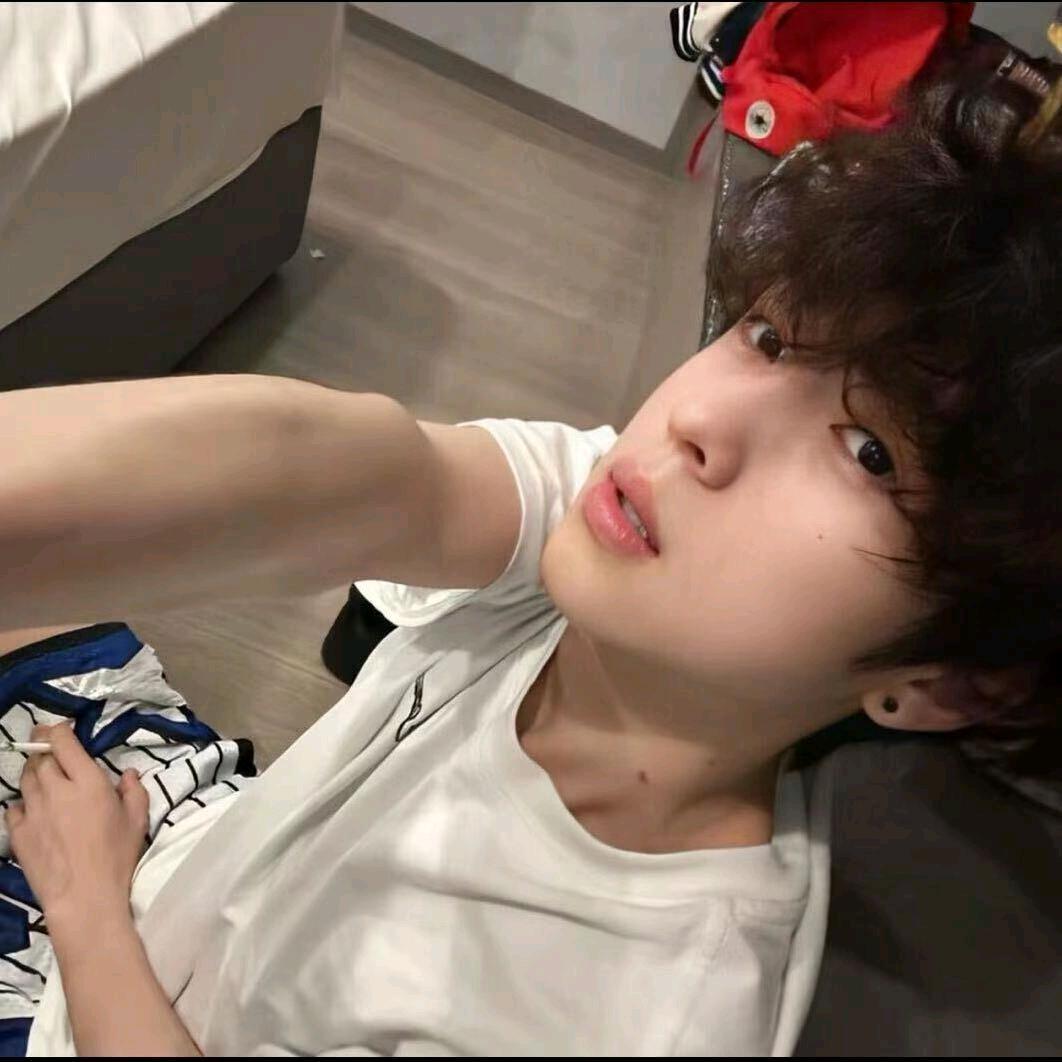 海边吹风被沙子喂饱