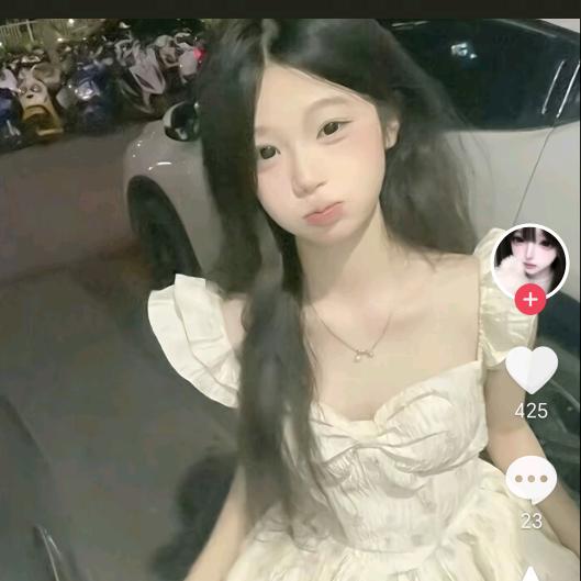 美女阳光女孩子