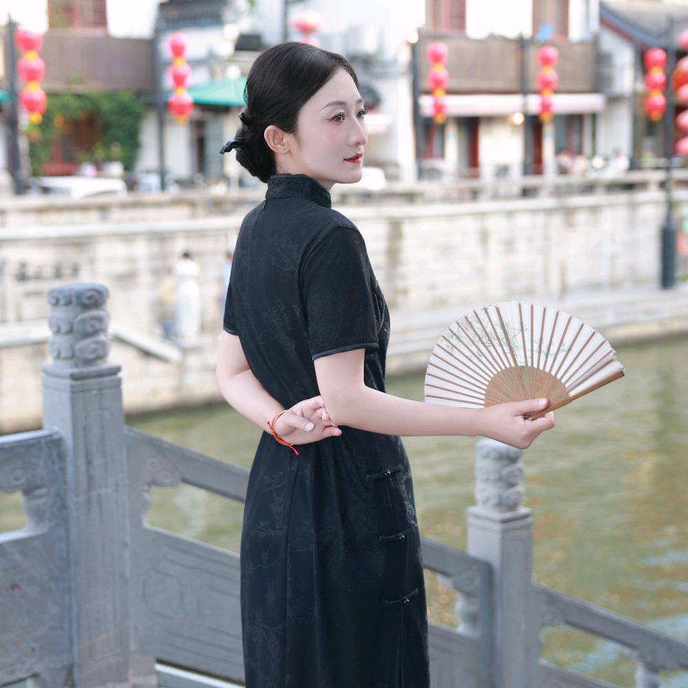 梅花姑娘