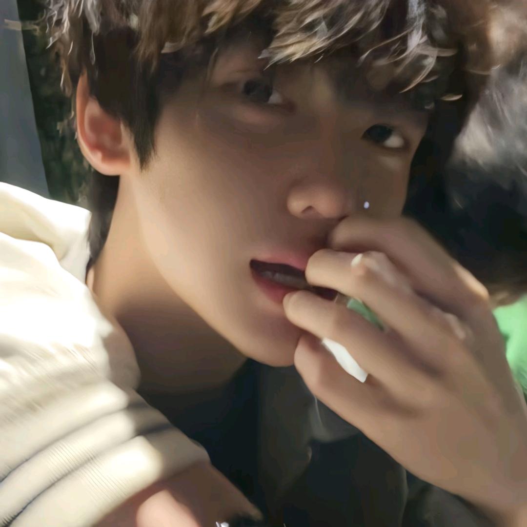 我快要忘记快乐是种什么奇妙味道