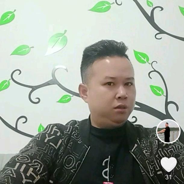 用户强哥黑毛土猪肉