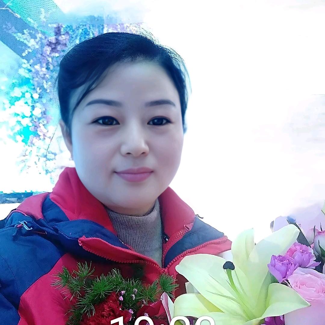 山花灿烂的山角