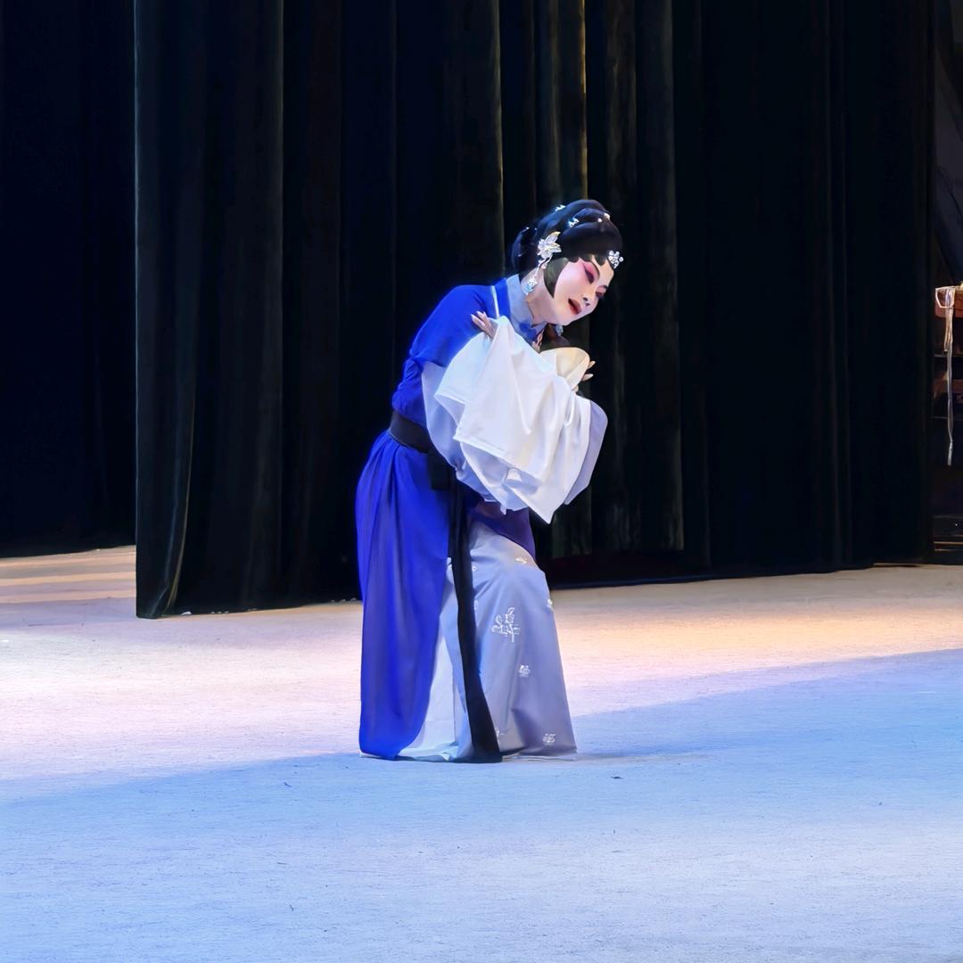 鄱赣青华妞（方青梅）