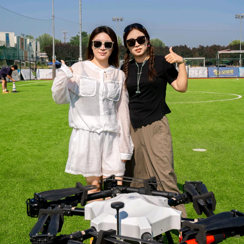 「Astra女教员」