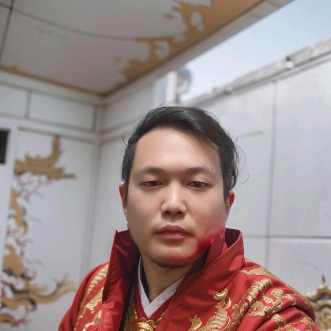 爱玩的唢呐小何