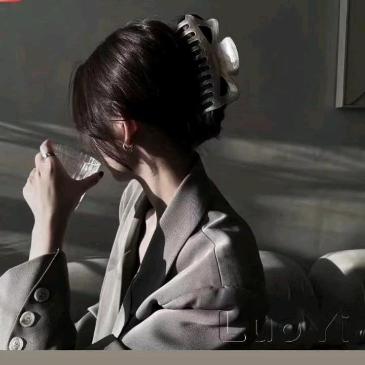 璎萘