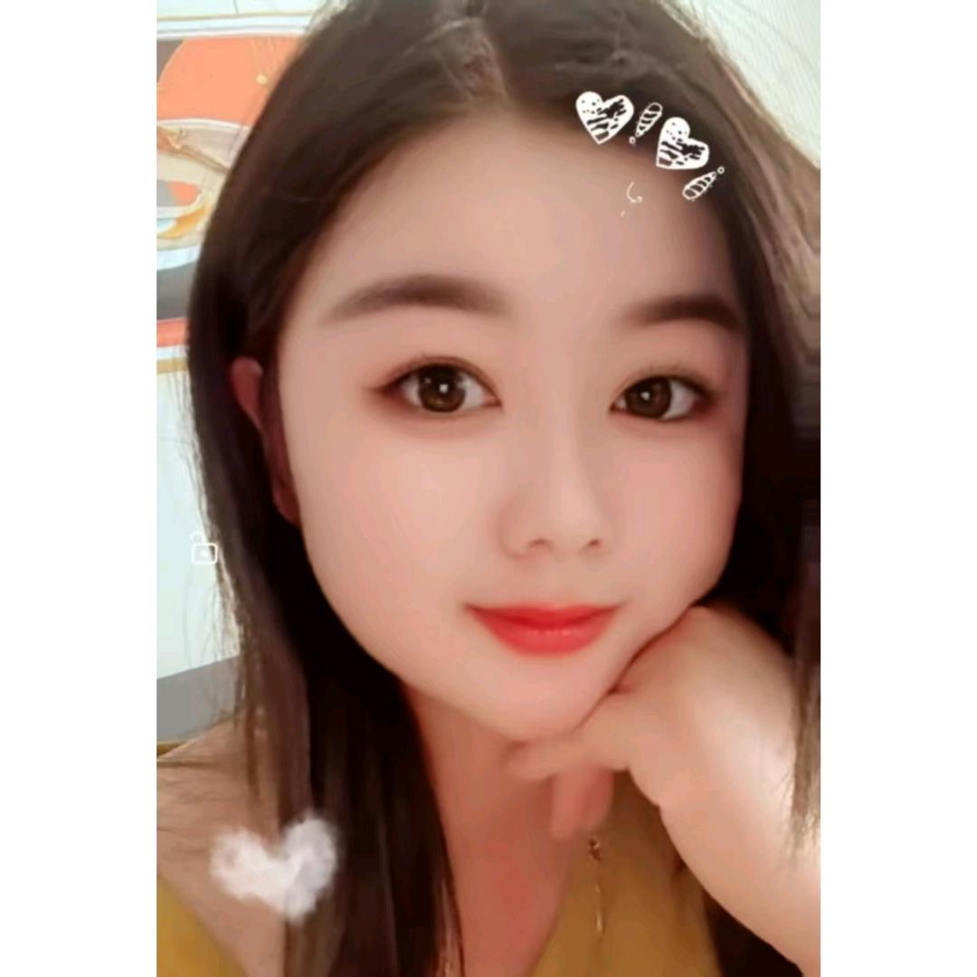 陈 英