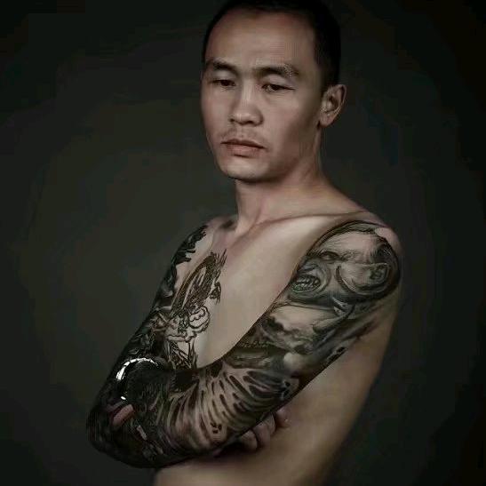 一行刺青成都见道纹身疗愈空间