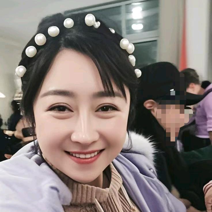 在上街区开鸡血汤店的牛小妹